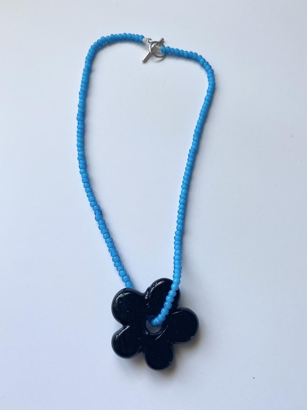 DELUXE FLOWER NECKLACE BLUE