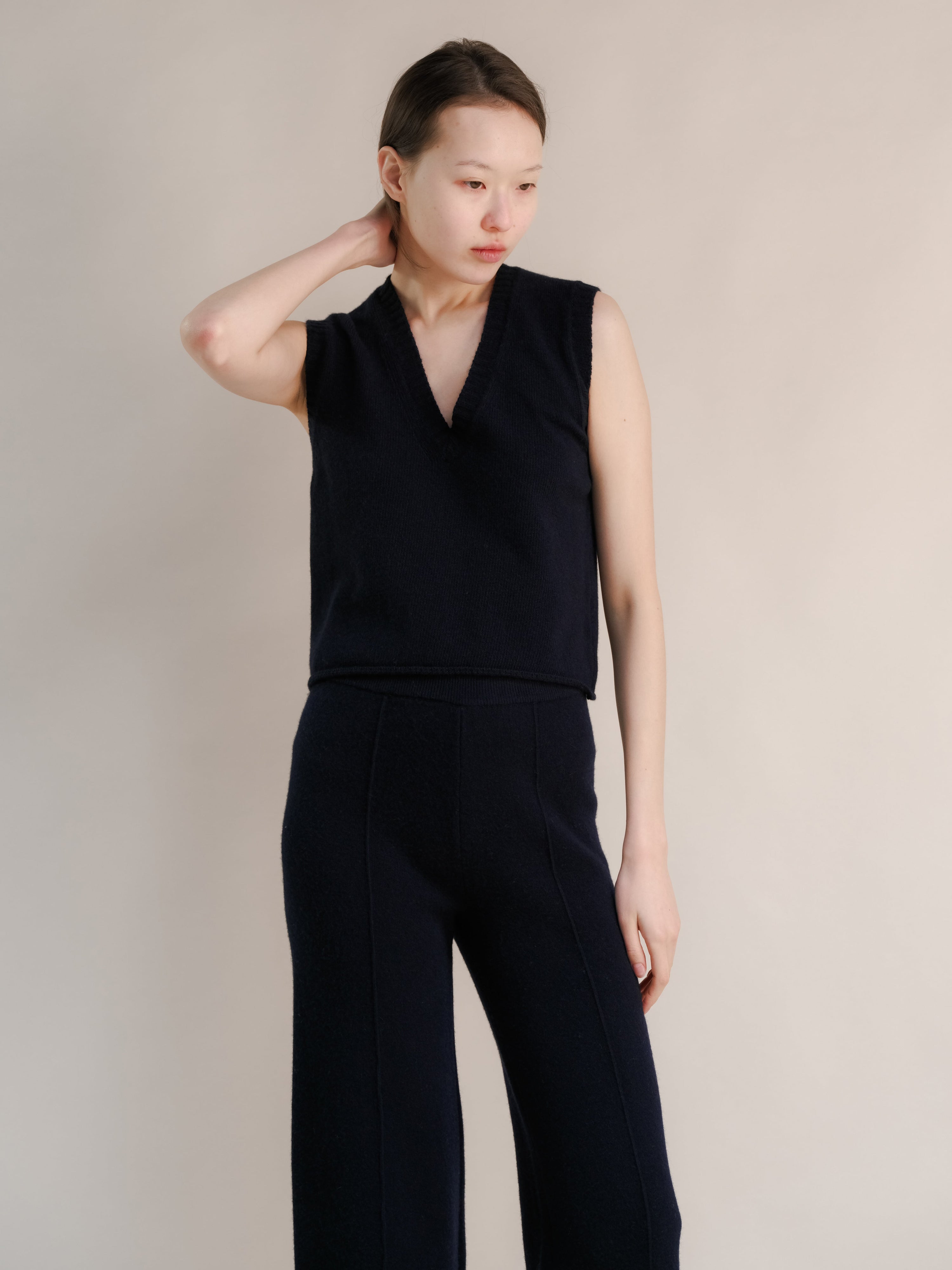 Cashmere Mix Sleeveless V-neck Top