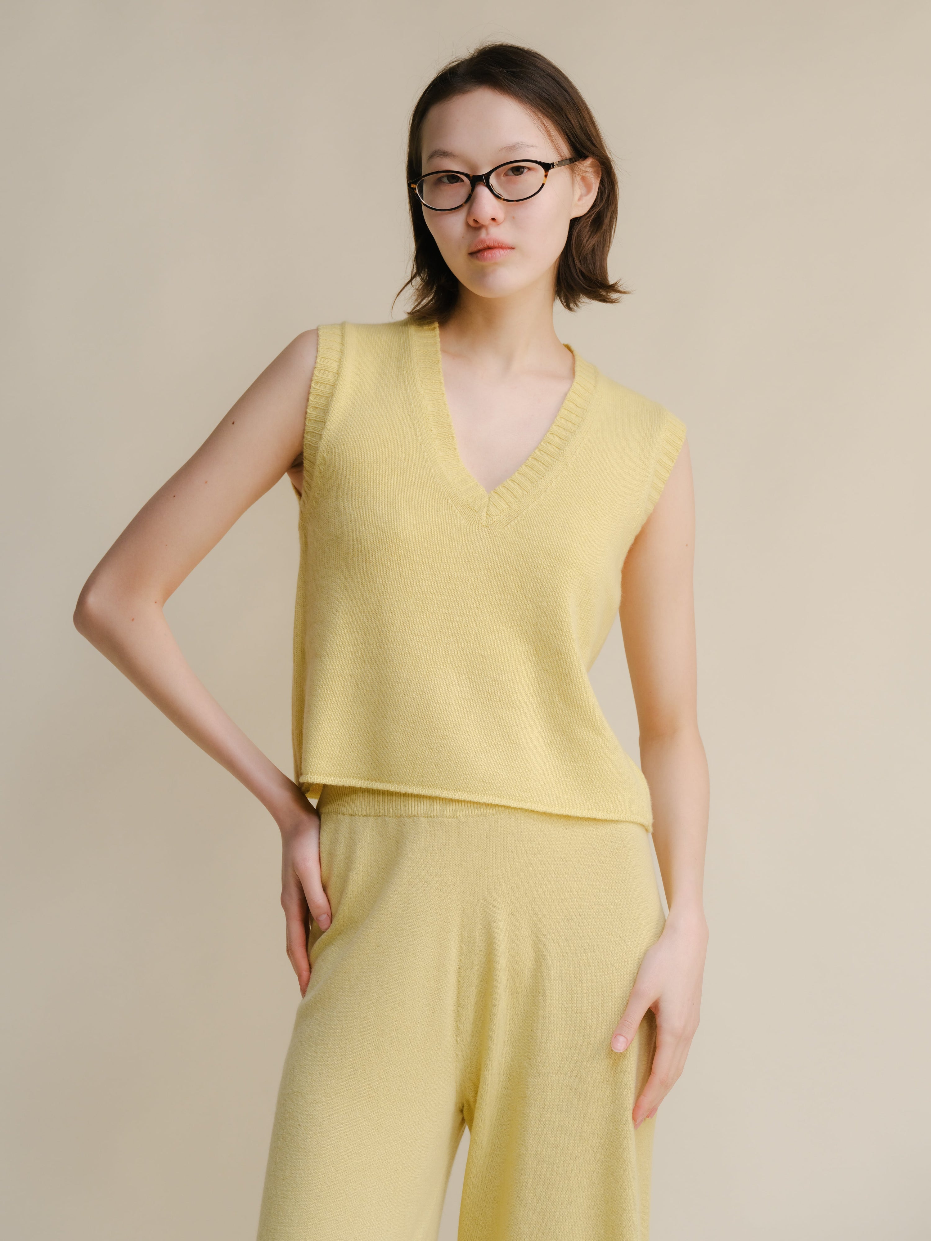 Cashmere Mix Sleeveless V-neck Top