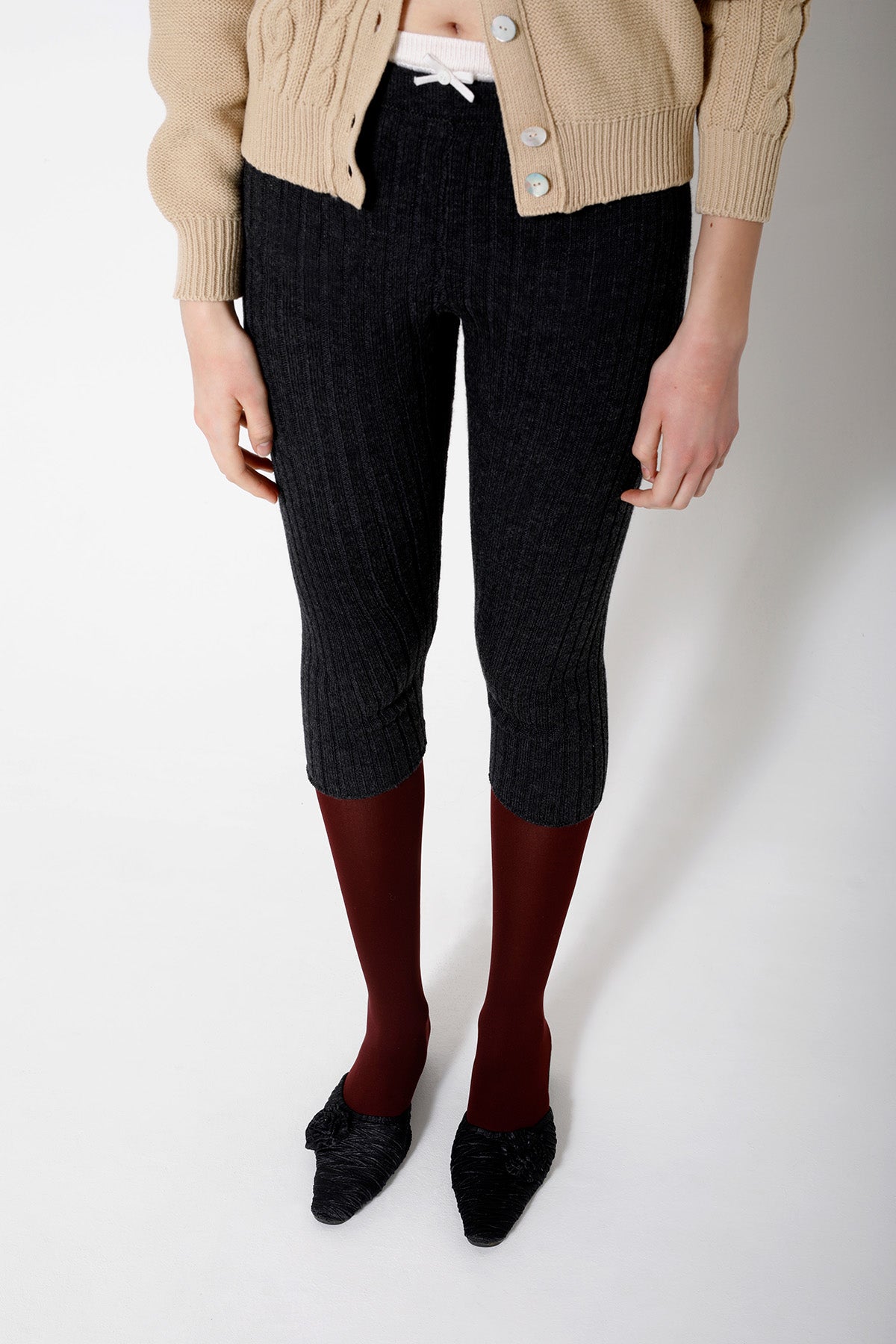 THE KNITTED CAPRIS
