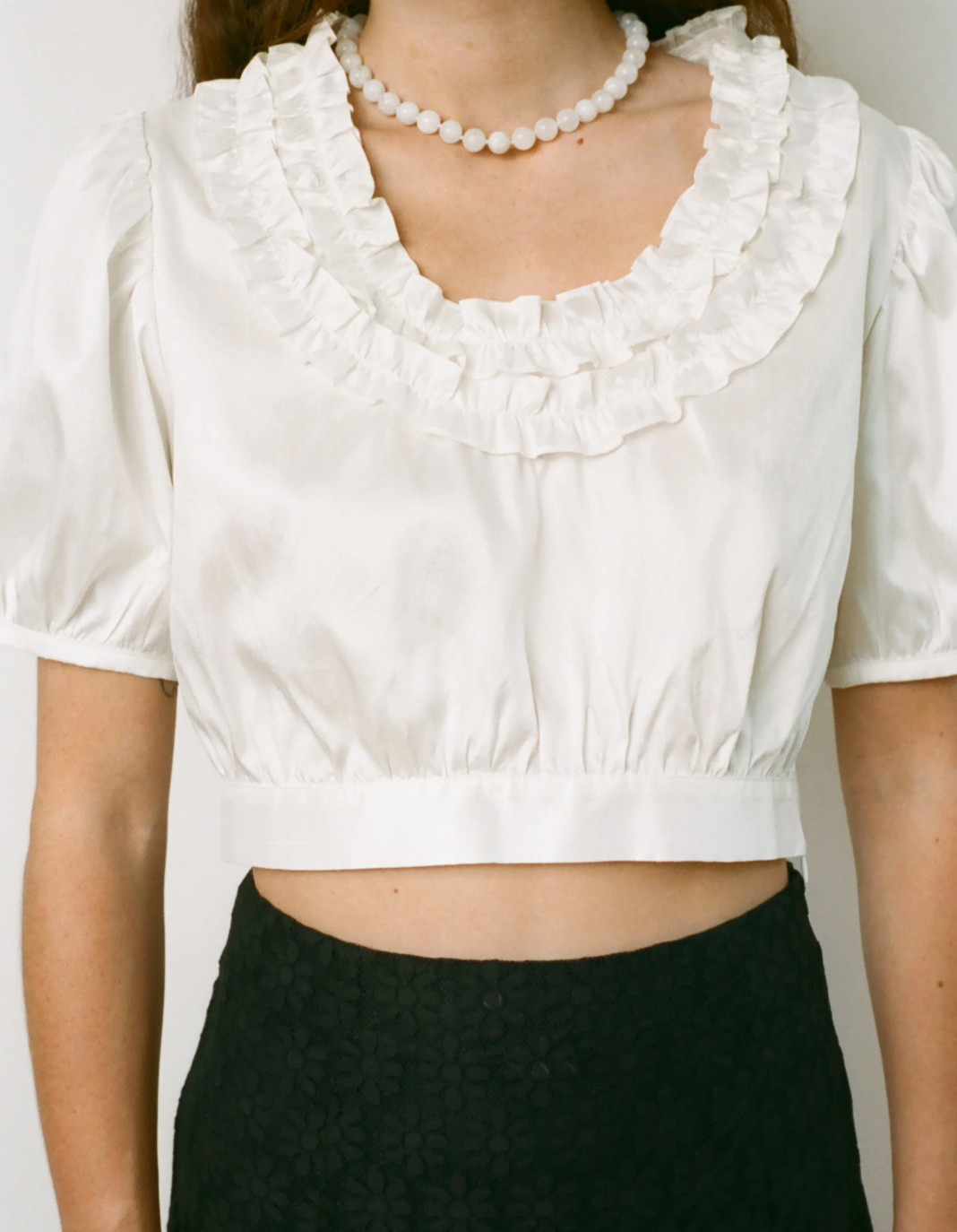 DOLLY TOP IN IVORY