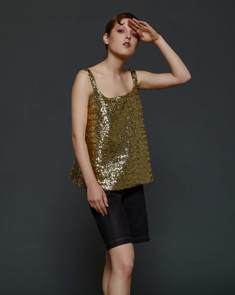 The sparkling bell top