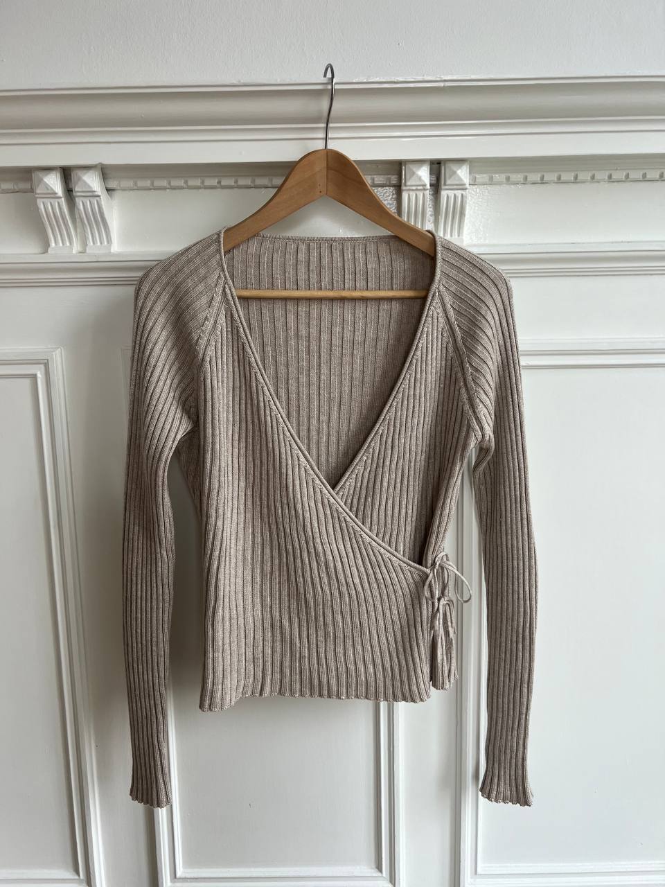 Cleo Wrap sweater - Beige